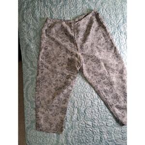 Women's Allison Taylor Gray and Black Capris Size 12
